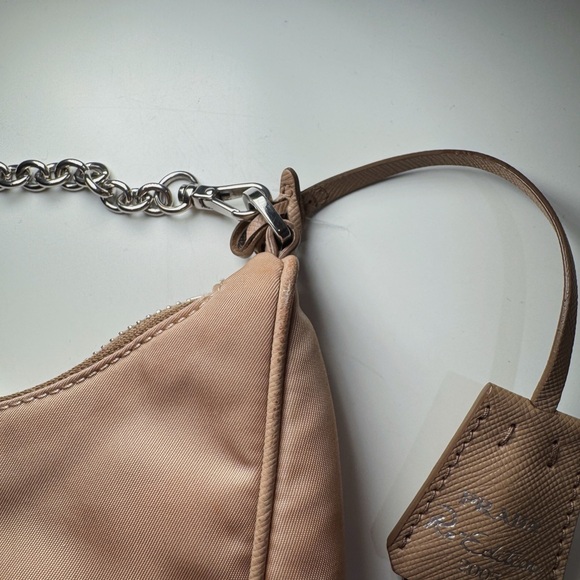 Prada Re-edition 2005 Nylon Bag NUDE - Picture 9 of 16